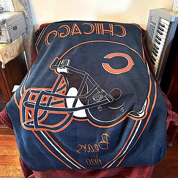 Chicago Bears fleece blanket - Picture 2 of 4